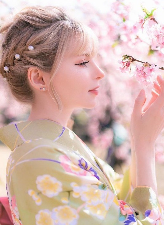 愛(ài)爾蘭美女peachmilky Cos美照 臉蛋精致身材火辣